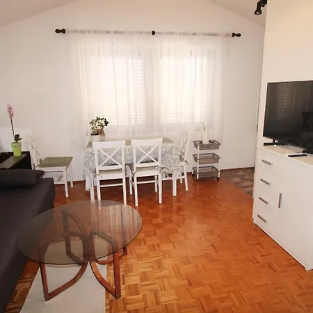 Marea Apartman Póla