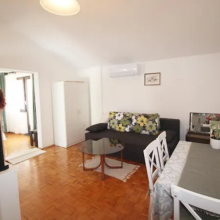 Apartment Marea Pula